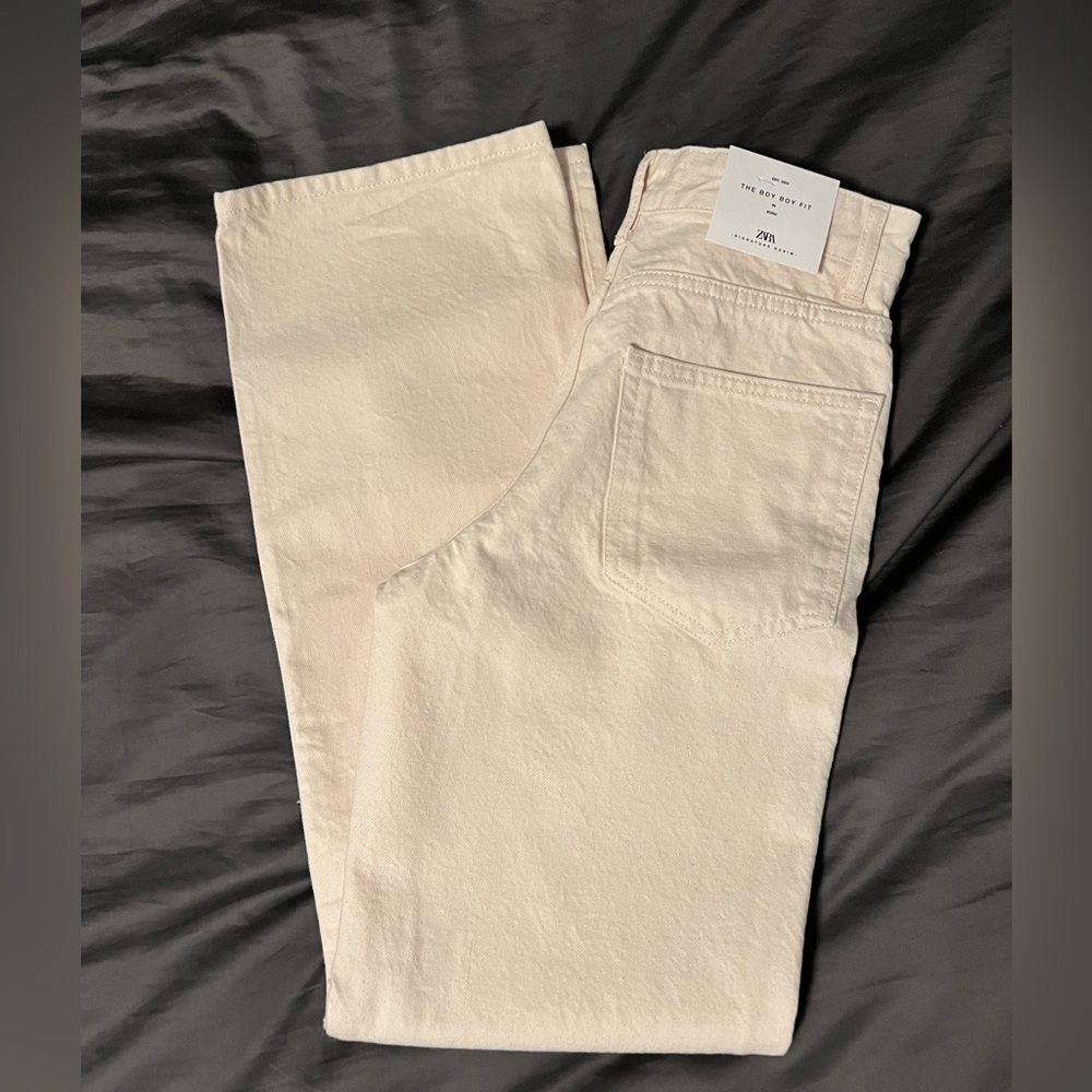 Zara Mid- Rise Boyfriend Jean